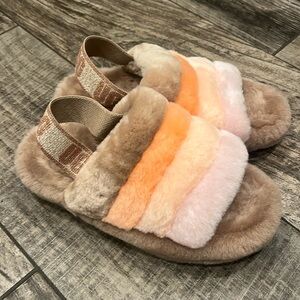 UGG Women’s Slippers Beige Pink Sz 6